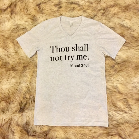 ❗️LAST 1 (SMALL)❗️💪🏼😎 DON’T TRY ME {v-neck} - Picture 2 of 4